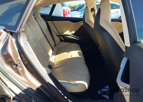 2013 Tesla Model S from USA, damaged, VIN 5YJSA1CG0DFP14013